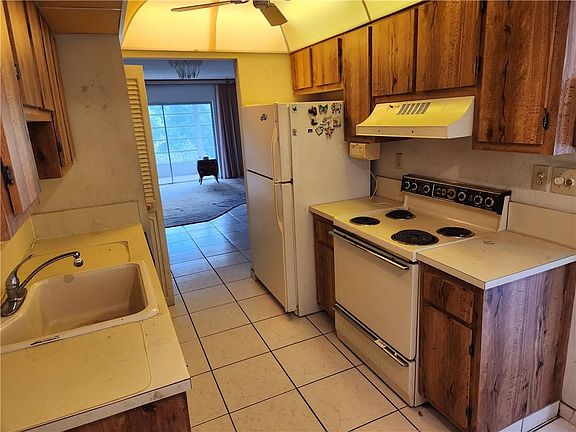 3rd image of 8305 NW 61st Street #C309