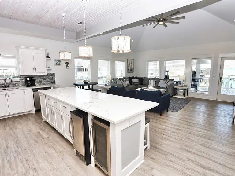 Palm Ridge Dr — Photo 50