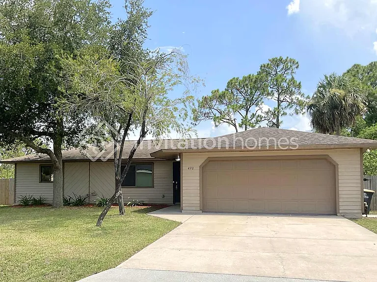 490 Albenga Rd NW — Photo 1