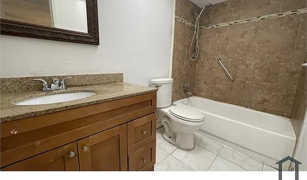 1800 N Lauderdale Ave #1111 — Photo 6