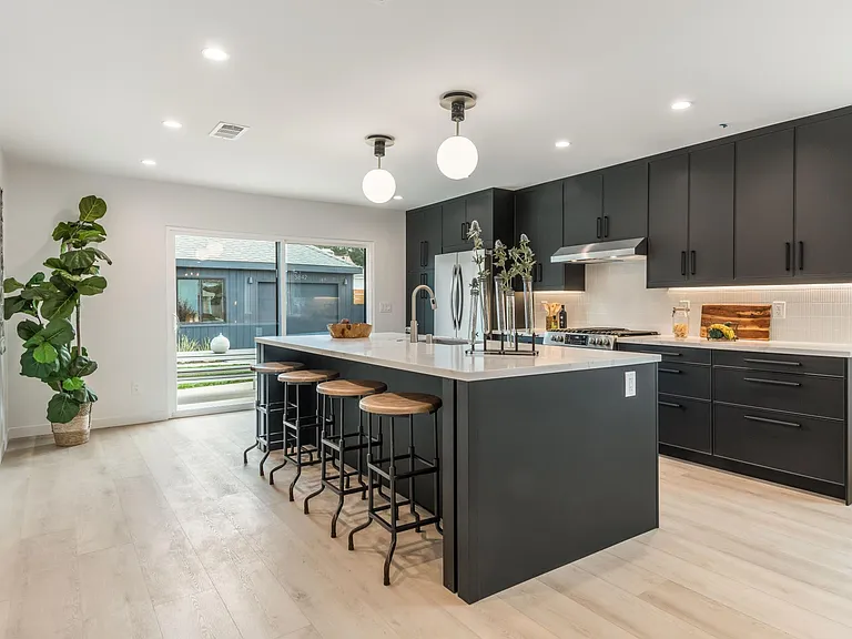 3840 Somerset Dr — Photo 13