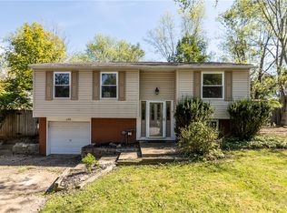 129 Skyline Dr, Pittsburgh, PA 15239