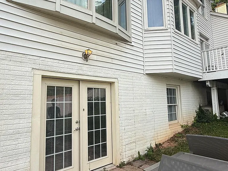 10169 Palmer Dr — Photo 1