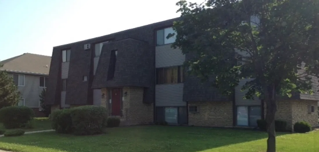 1500 Pioneer Rd — Photo 1