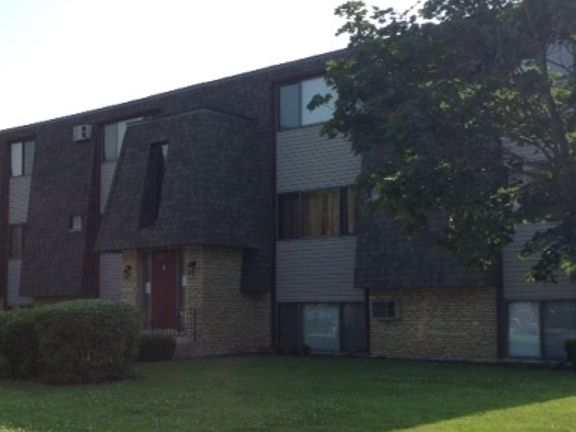 2nd image of 1500 Pioneer Rd
