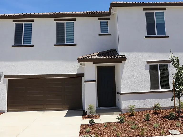 1754 Eagle River Ave — Photo 1