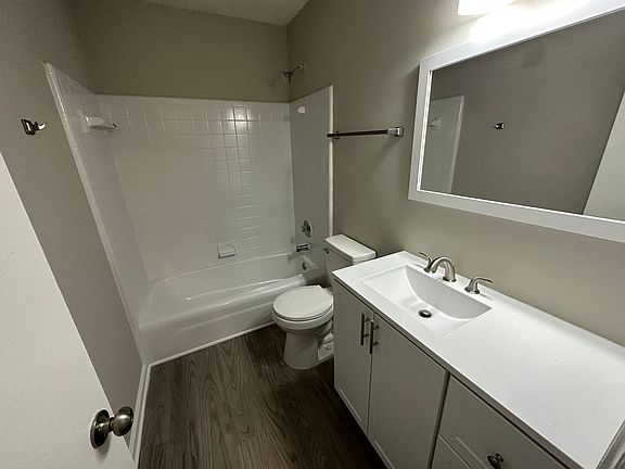 5th image of 4774 Old Lantern Way