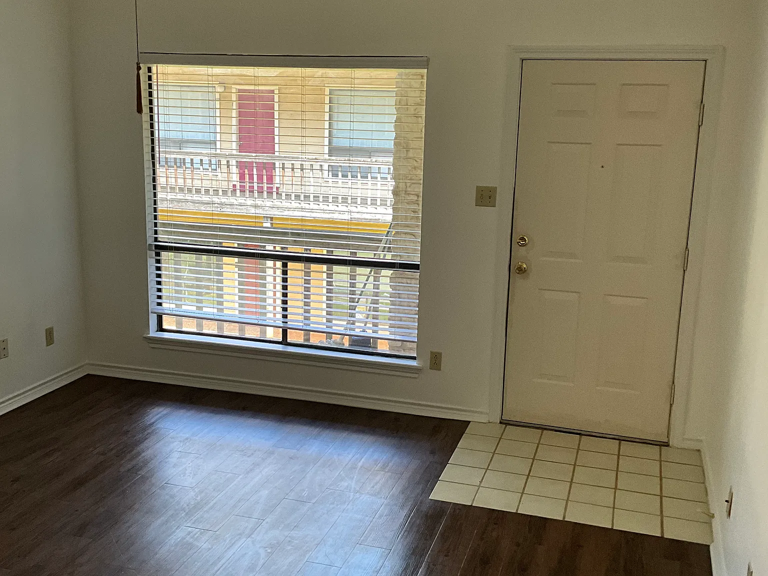 2 bed, 925 sqft, $950 — Photo 4