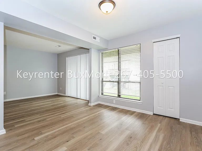 1825 Bridgetown Pike #309 — Photo 7