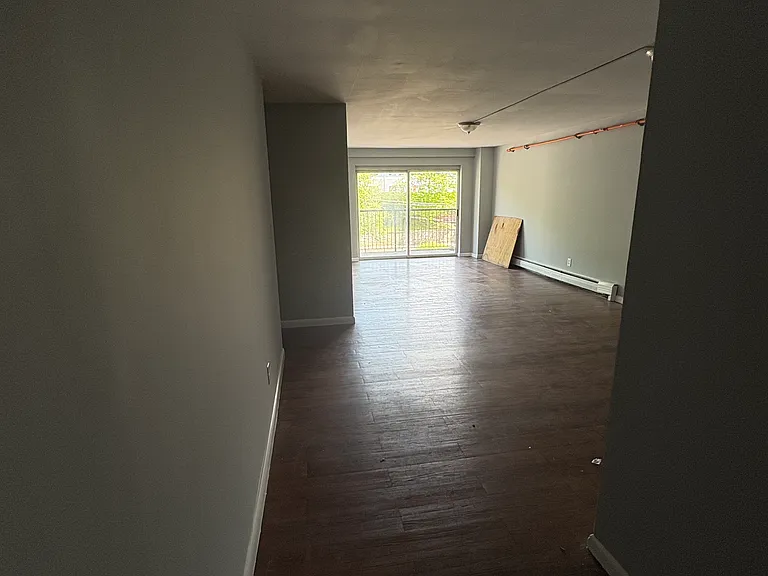 121 Hillside Ave #B05 — Photo 3