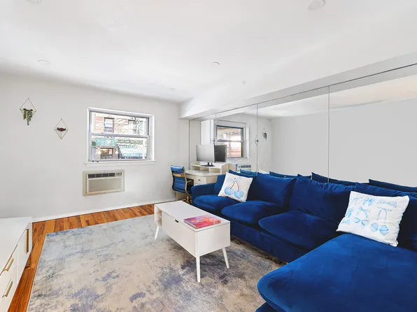 211 Thompson Street image 2 of 6