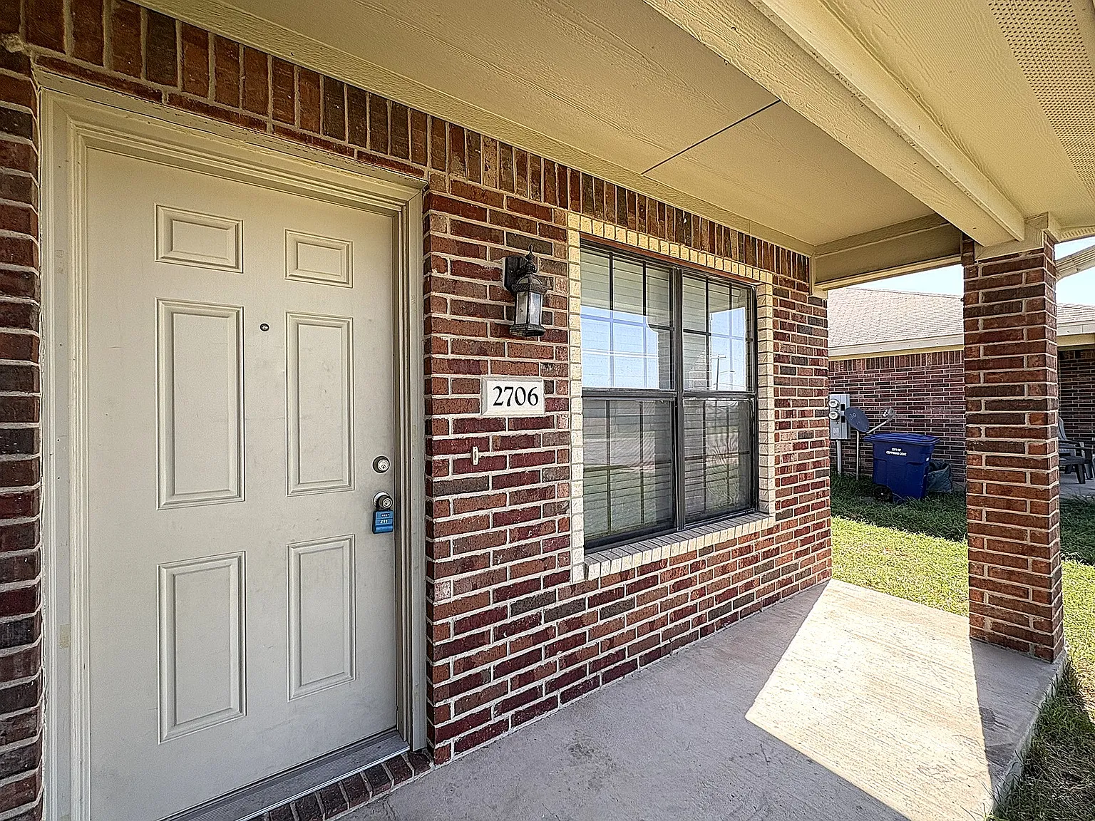 3 bed, 1204 sqft, $1,199 — Photo 3