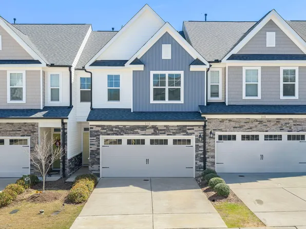 105 Hidden Run Ln, Holly Springs, NC 27540