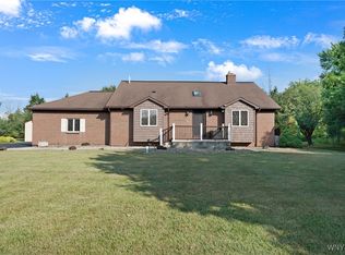 996 Upper Mountain Rd, Lewiston, NY 14092