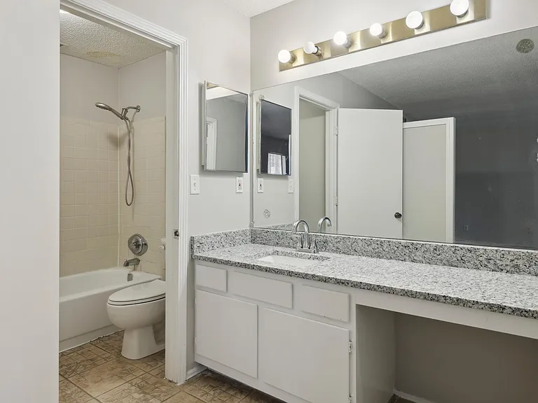 2607 Huntingdon Chase #2607 — Photo 10