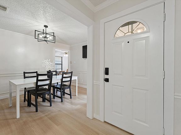 4th image of 4609 Rockland Dr