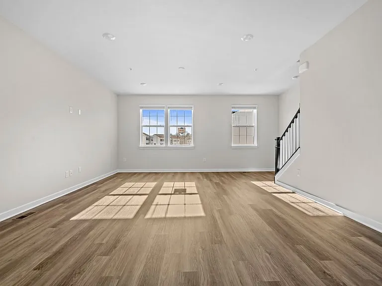 258 Soft Rush Ln — Photo 4