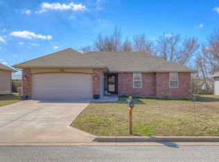 4444 E Chipmunk Ln, Joplin, MO 64801