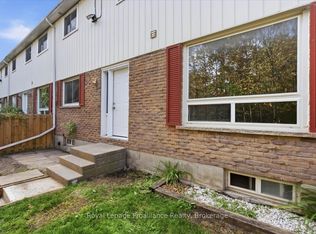 11 Tracey Park Dr #3, Belleville, ON K8P 4R4