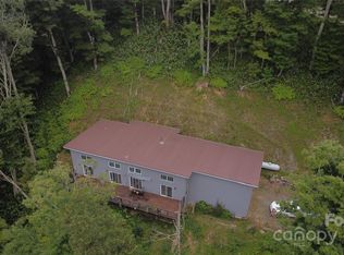 871 May Apple Ln, Mars Hill, NC 28754