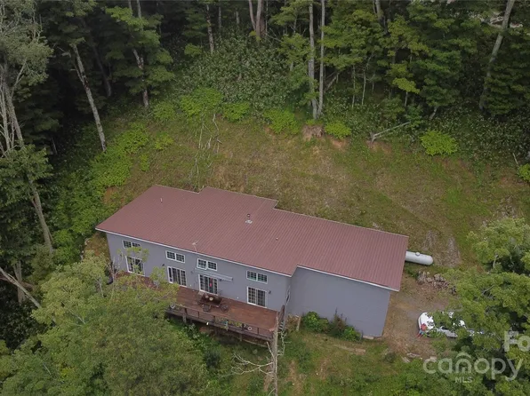 871 May Apple Ln, Mars Hill, NC 28754