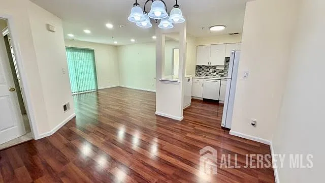 1125 Waterford Dr — Photo 16