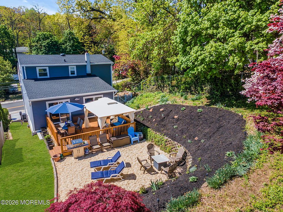 1st image of 212 Linden Avenue