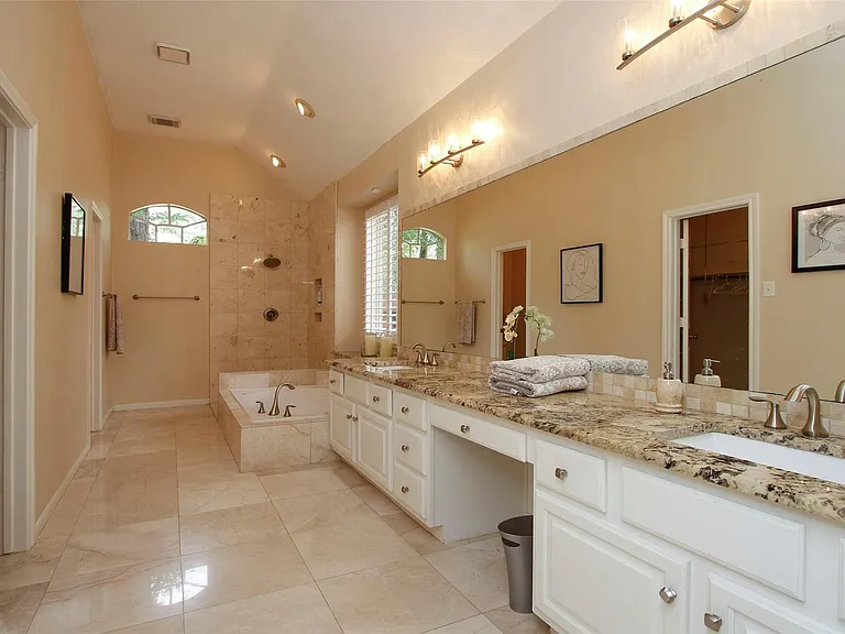 19 E Sunny Slope Cir — Photo 26
