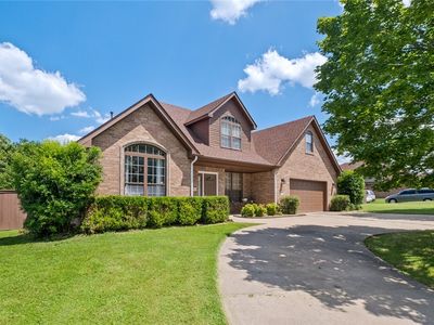 500 Coachlight Dr, Bentonville, AR, 72712