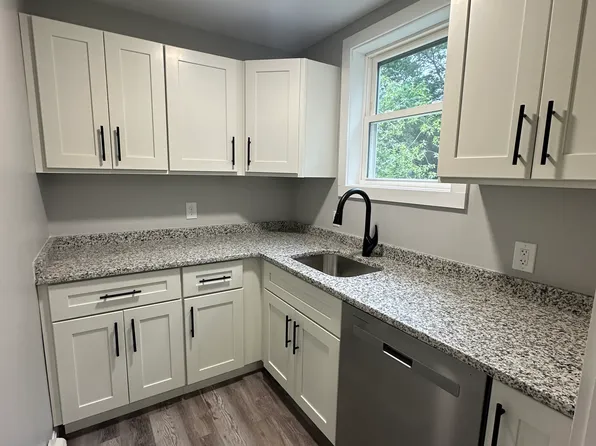35 Raymond Marchetti St #A, Ashland, MA 01721
