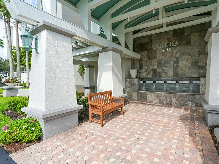 430 Cove Tower Dr #1202 — Photo 9