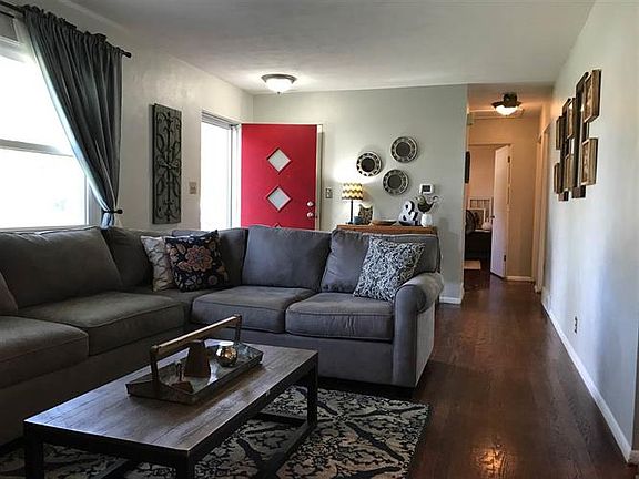 3rd image of 1739 Winston Dr