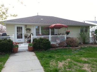 1010 S Sanborn St, Chamberlain, SD 57325
