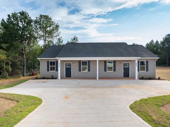 813 Mayo Rd, Cowpens, SC 29330