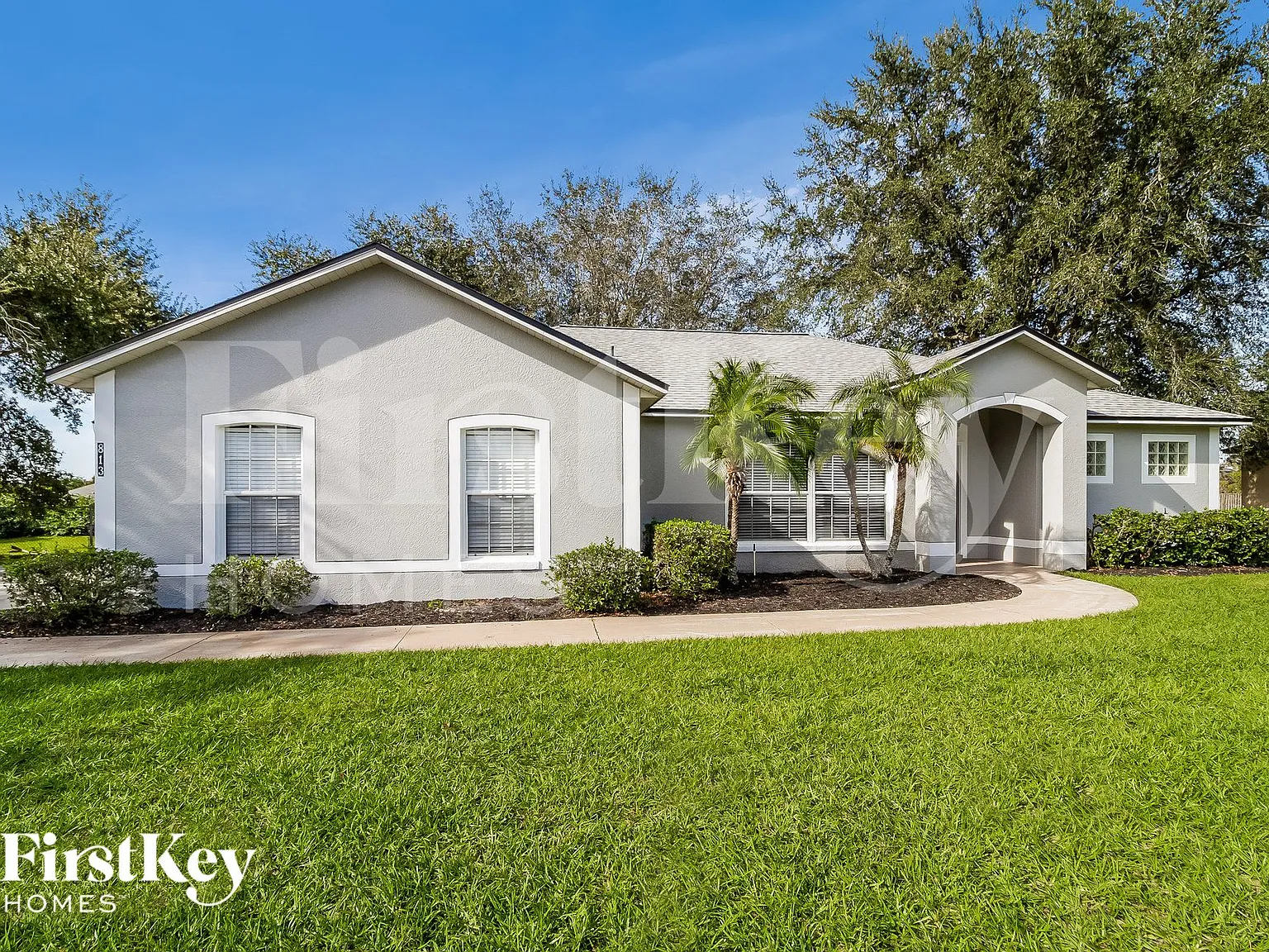4 bed, 2.0 bath, 1979 sqft, $2,315 — Photo 1