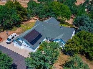 21750 Robledo Rd, Palo Cedro, CA 96073