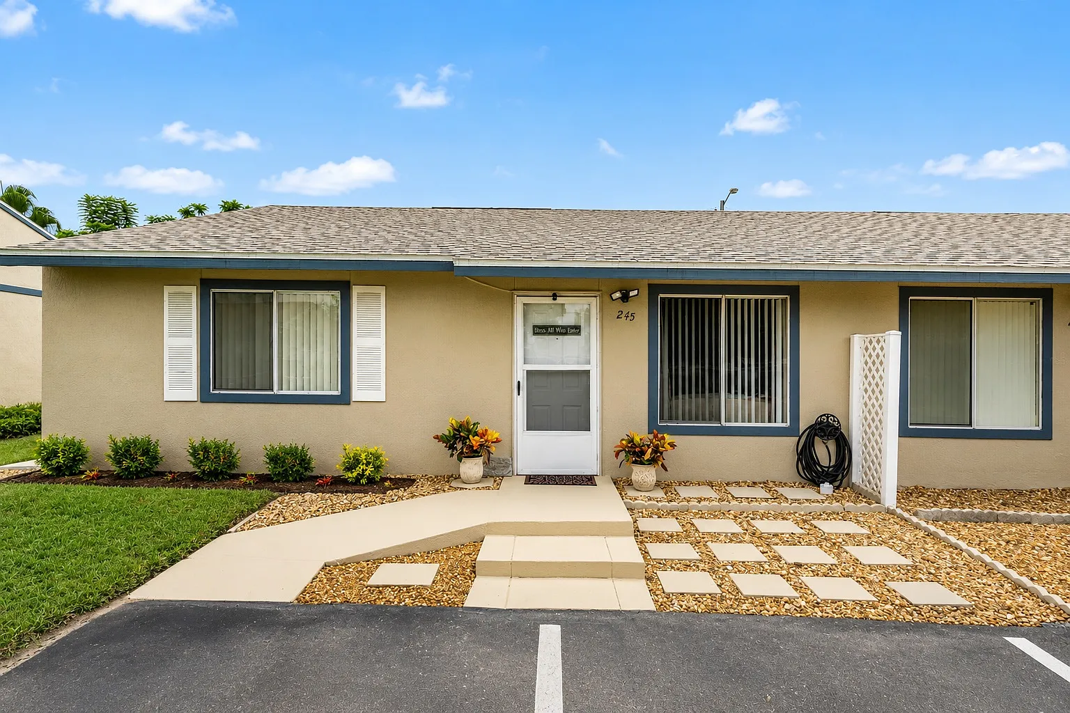 2 bed, 1073 sqft, $1,450 — Photo 1