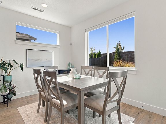 3rd image of 1101 S 46th Pl