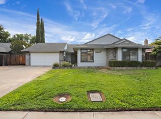 18600 Milford Dr, Lockeford, CA 95237