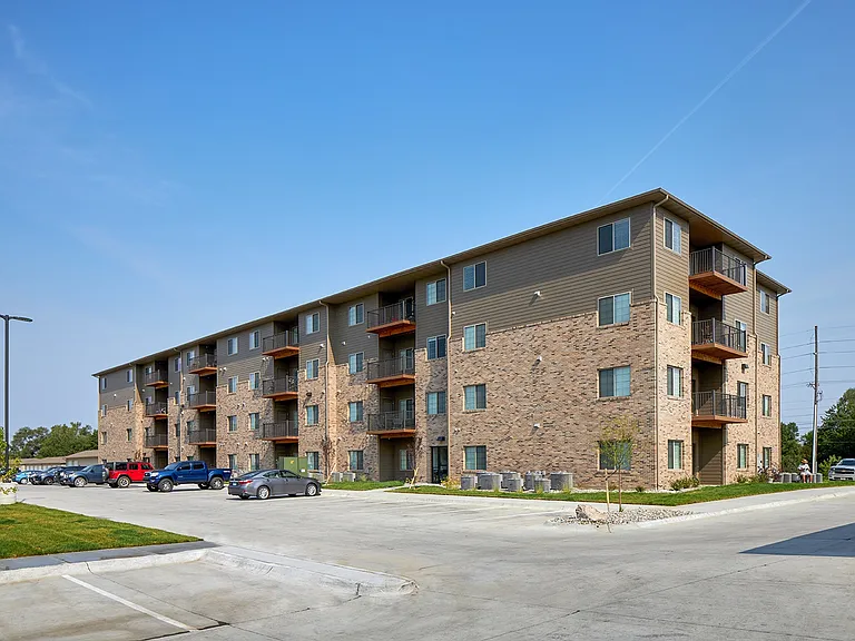 Deerfield Apartments & Chateaus — Photo 76