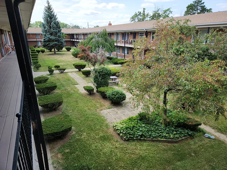 25301 Five Mile Rd #103 — Photo 10