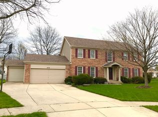 1076 Roslyn Ct, Schaumburg, IL 60194