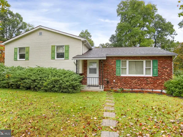 38 Hannah Dr, Thompsontown, PA 17094