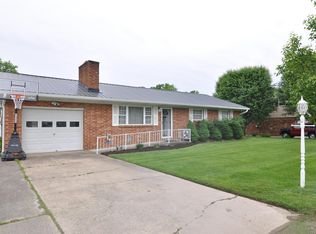 42 Zara Ln, Barboursville, WV 25504