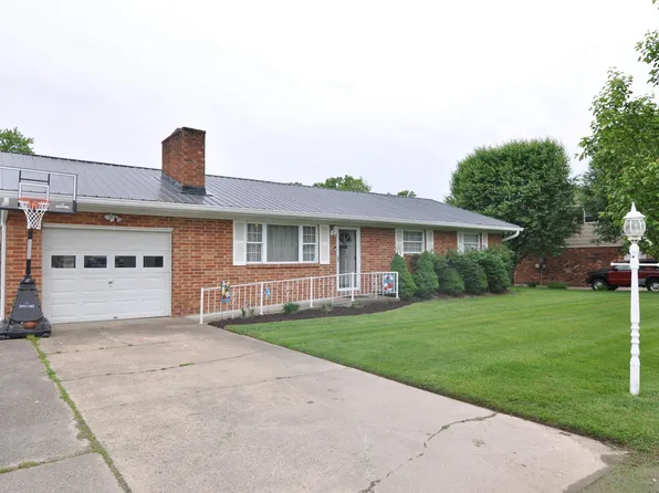 42 Zara Ln, Barboursville, WV 25504