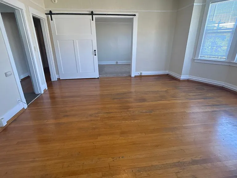 St Florence Apartments — Photo 48