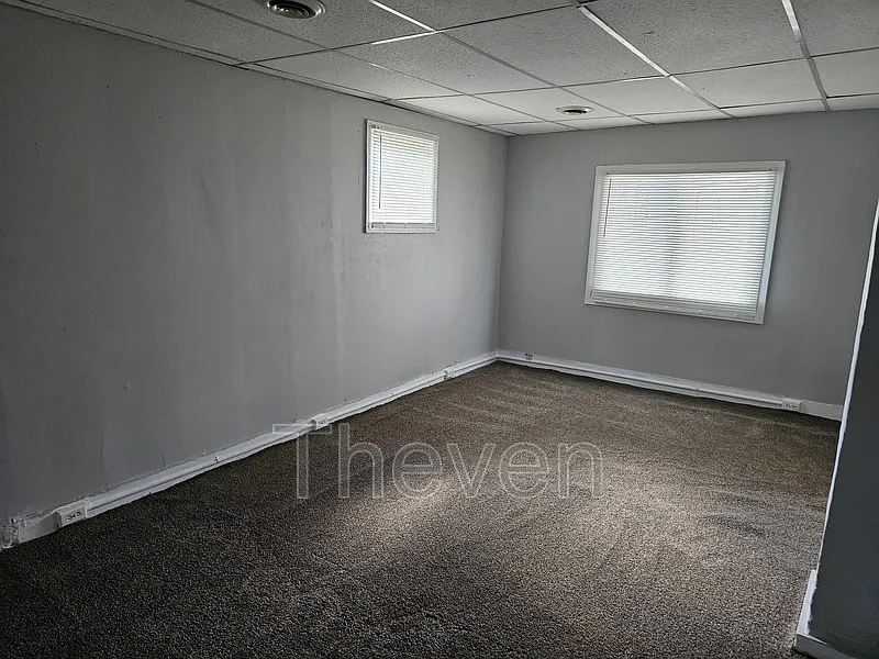 3 bed, 1.0 bath, 900 sqft, $1,195 — Photo 4