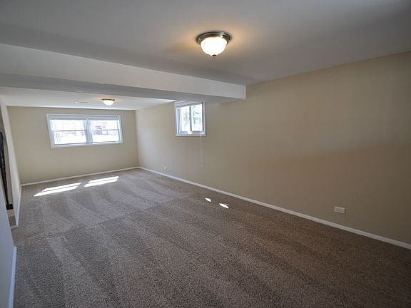 3rd image of 856 Glenview Ave
