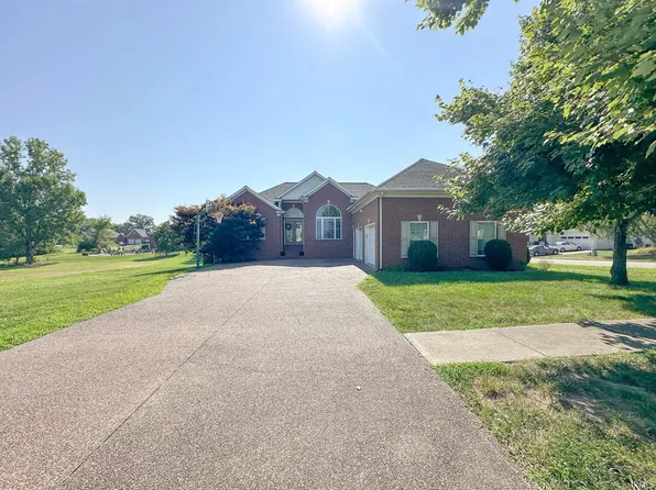 372 Persimmon Cir, Boonville, IN 47601