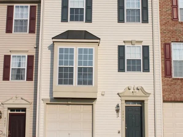 6941 S Sentinel Ln, York, PA 17403